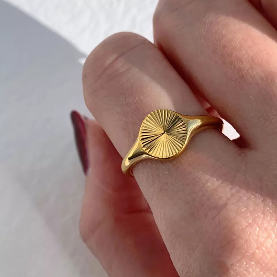 Rizavelle | Sunburst Ring 18K Gold