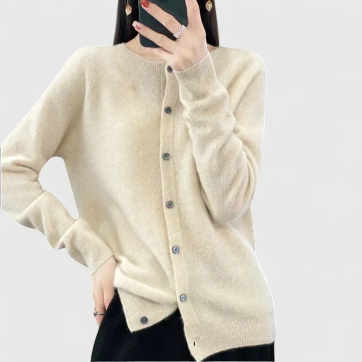 Lyxandria | Comfortable Cardigan