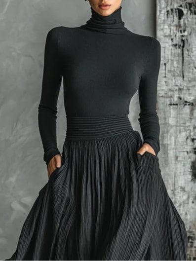 Paula | Turtleneck T-shirt Pleated Skirt Set